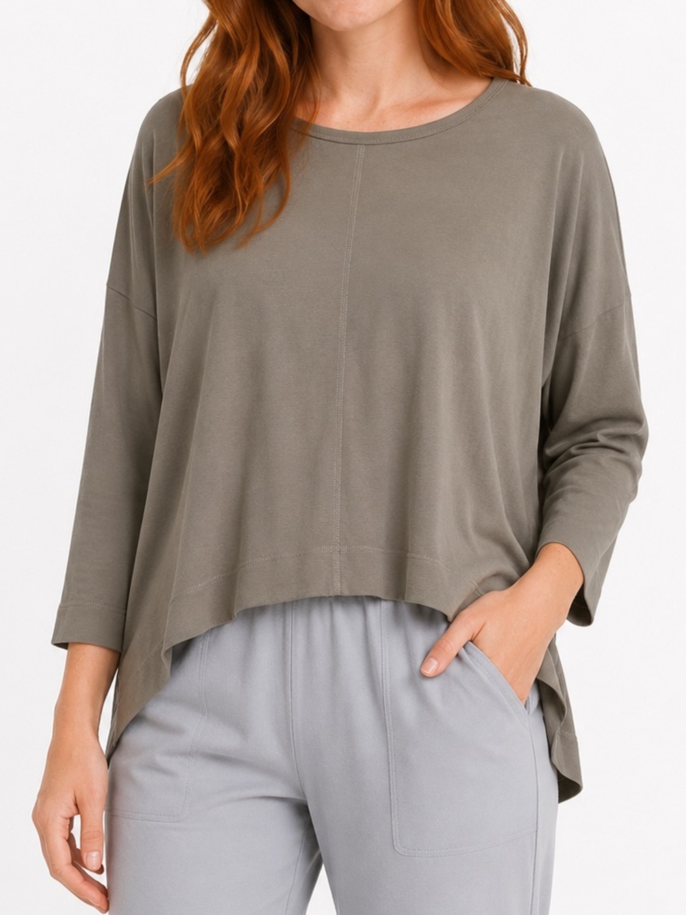 Gibson & Latimer Long-Sleeve Crewneck Top in Green